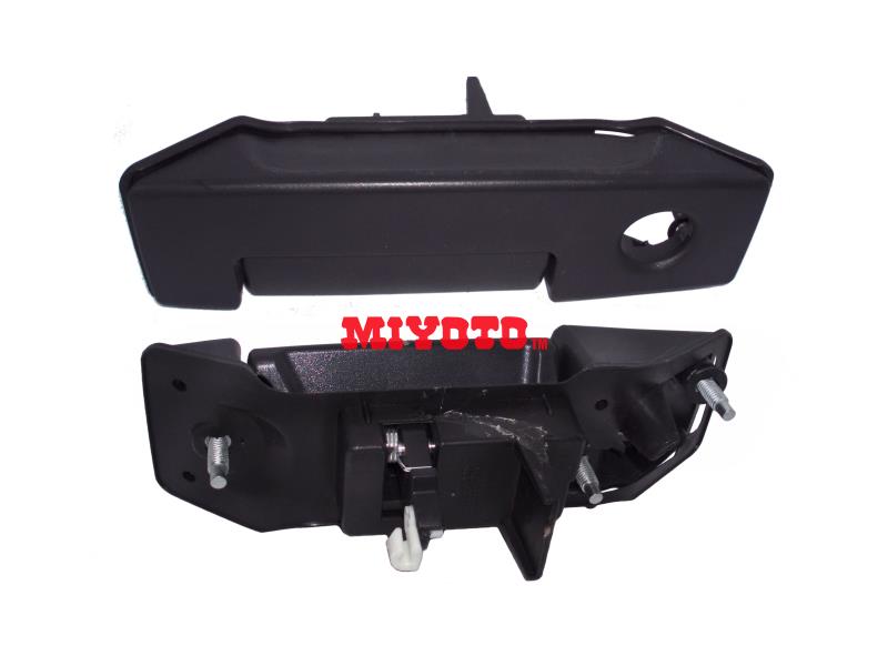 NISSAN - E25 , E26  SLIDING DOOR OUTER HANDLE (LH)  (E25-6594)