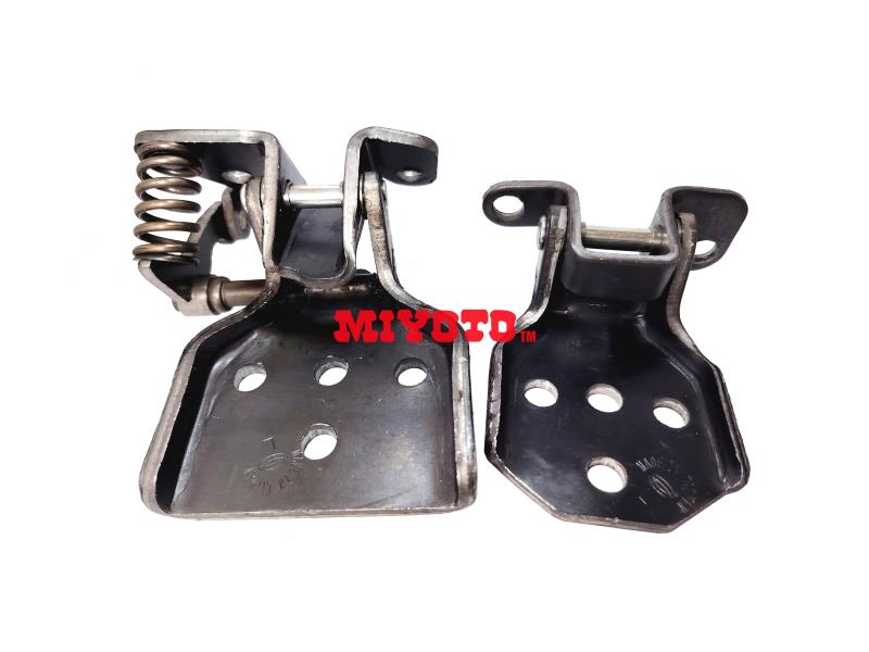 FORD - MAXI  DOOR HINGE SET (LH)  (E1400-6583LK)
